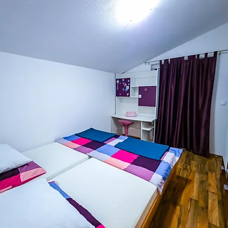 Apartments Mani Trogir Exterior photo