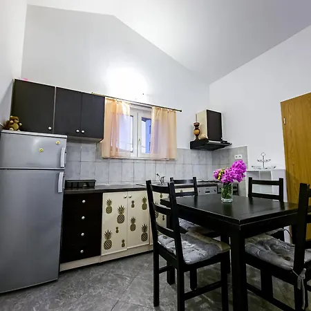 Apartments Mani Trogir Exterior photo