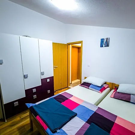 Apartments Mani Trogir Exterior photo