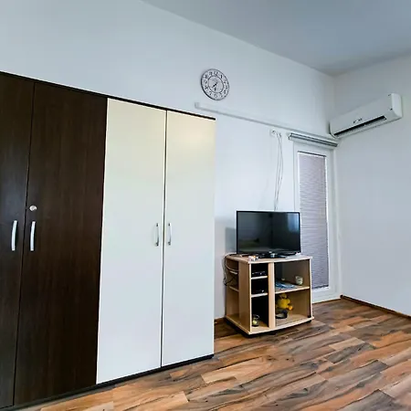 Apartments Mani Trogir Exterior photo
