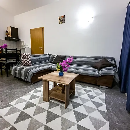Apartments Mani Trogir Exterior photo